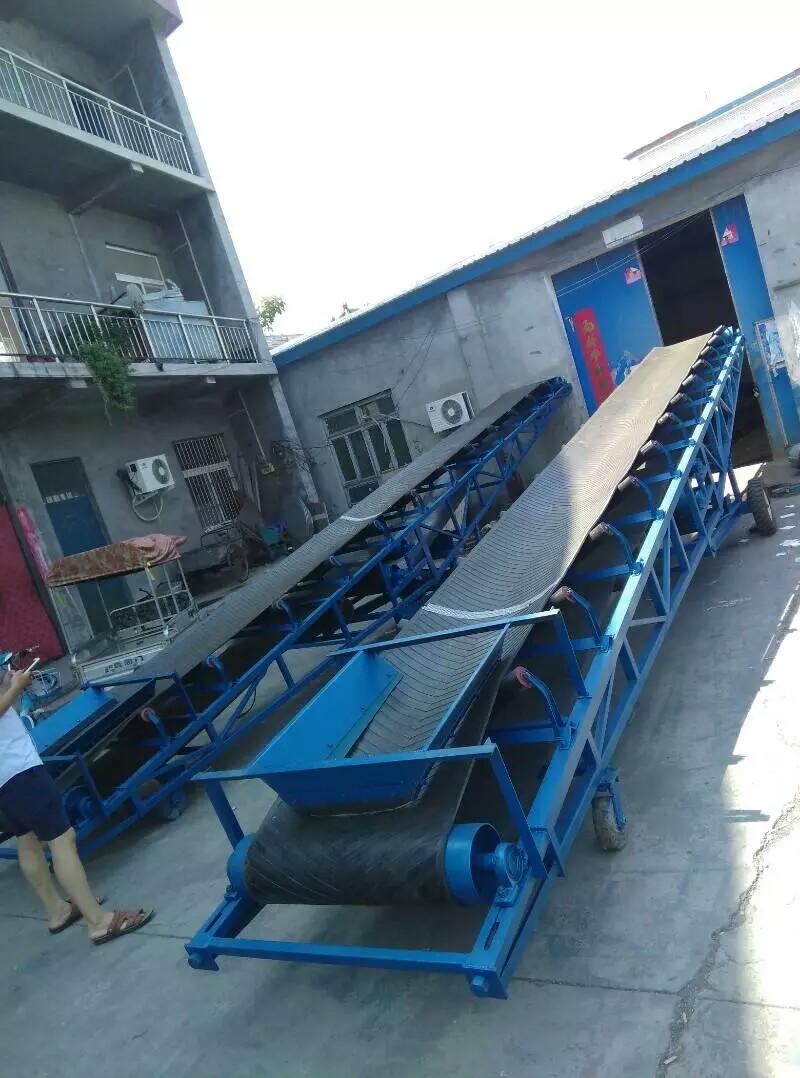 皮帶輸送機如何防止物料滾滑？